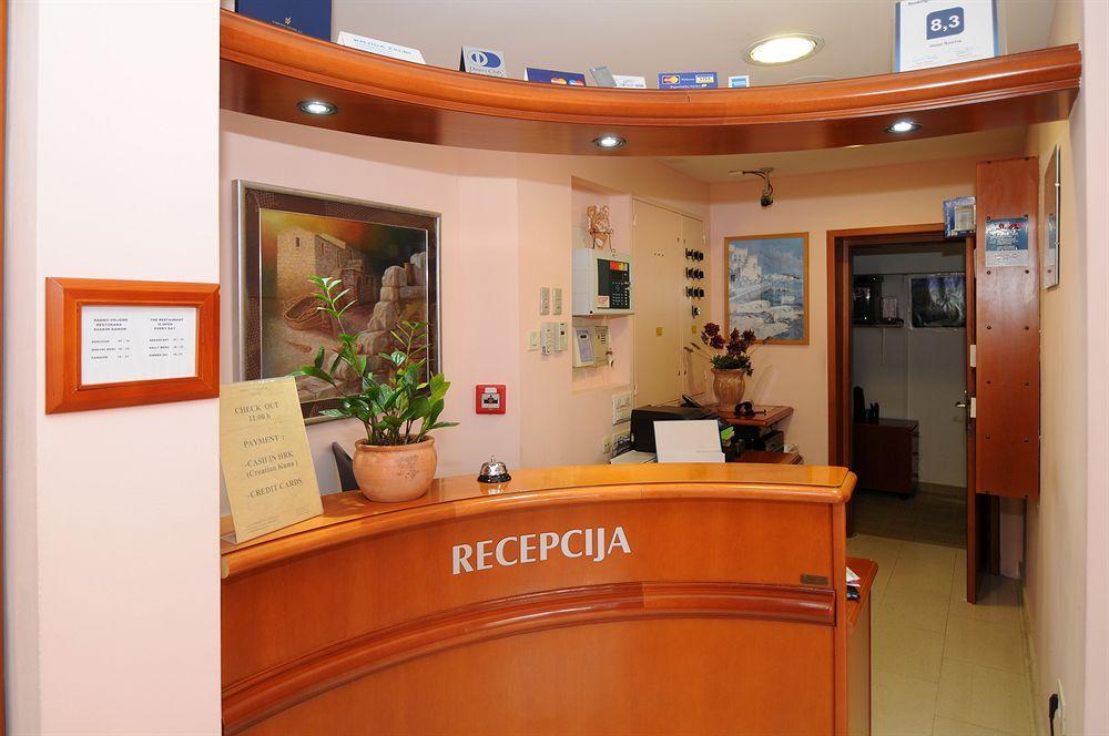Hotel Rosina Makarska Luaran gambar