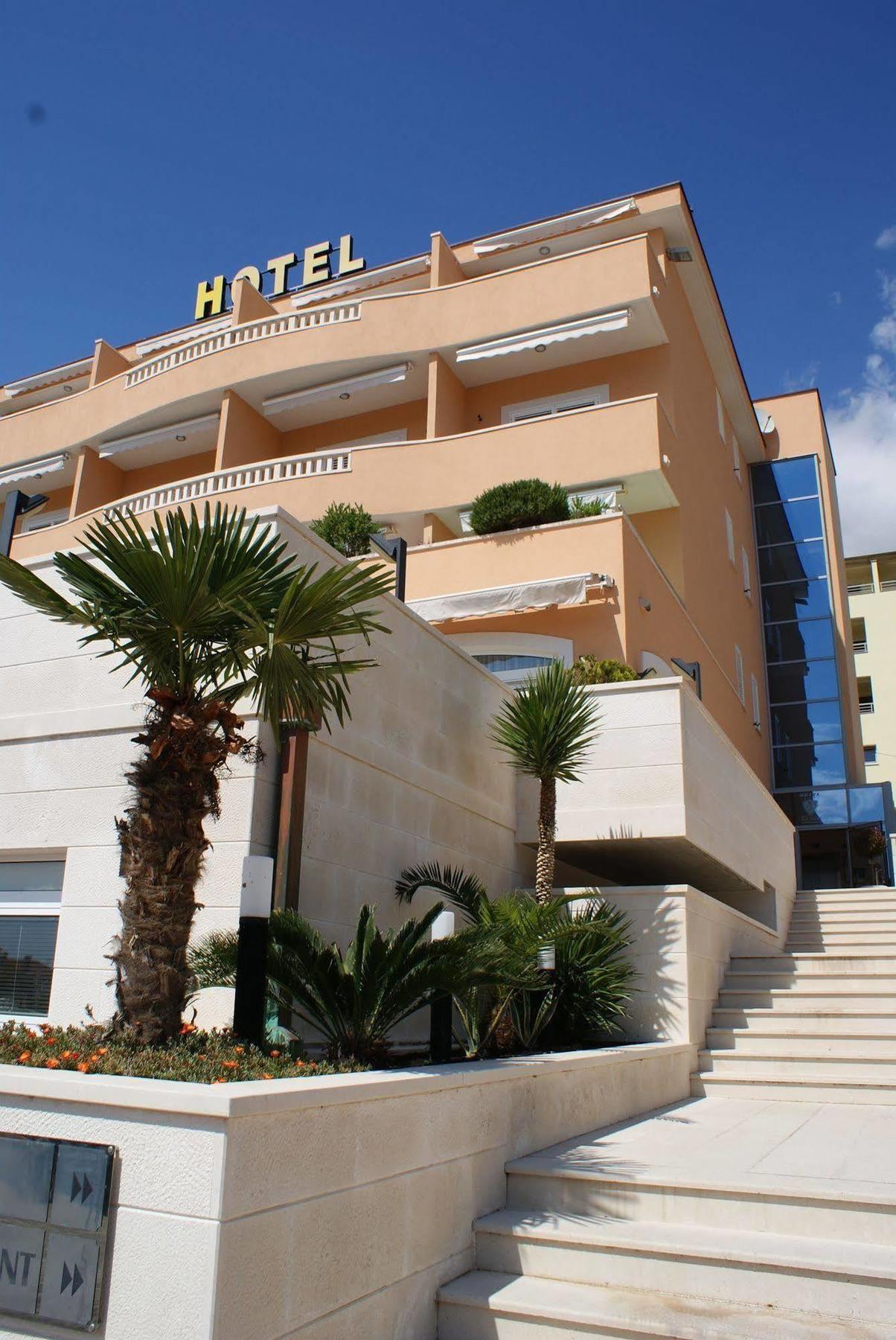 Hotel Rosina Makarska Luaran gambar